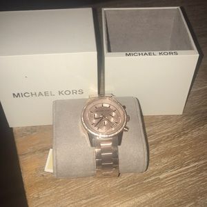 NWT Michael kors Rose Gold watch